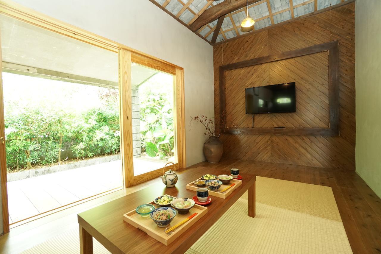 Suite Villa Mok Ogimi Экстерьер фото
